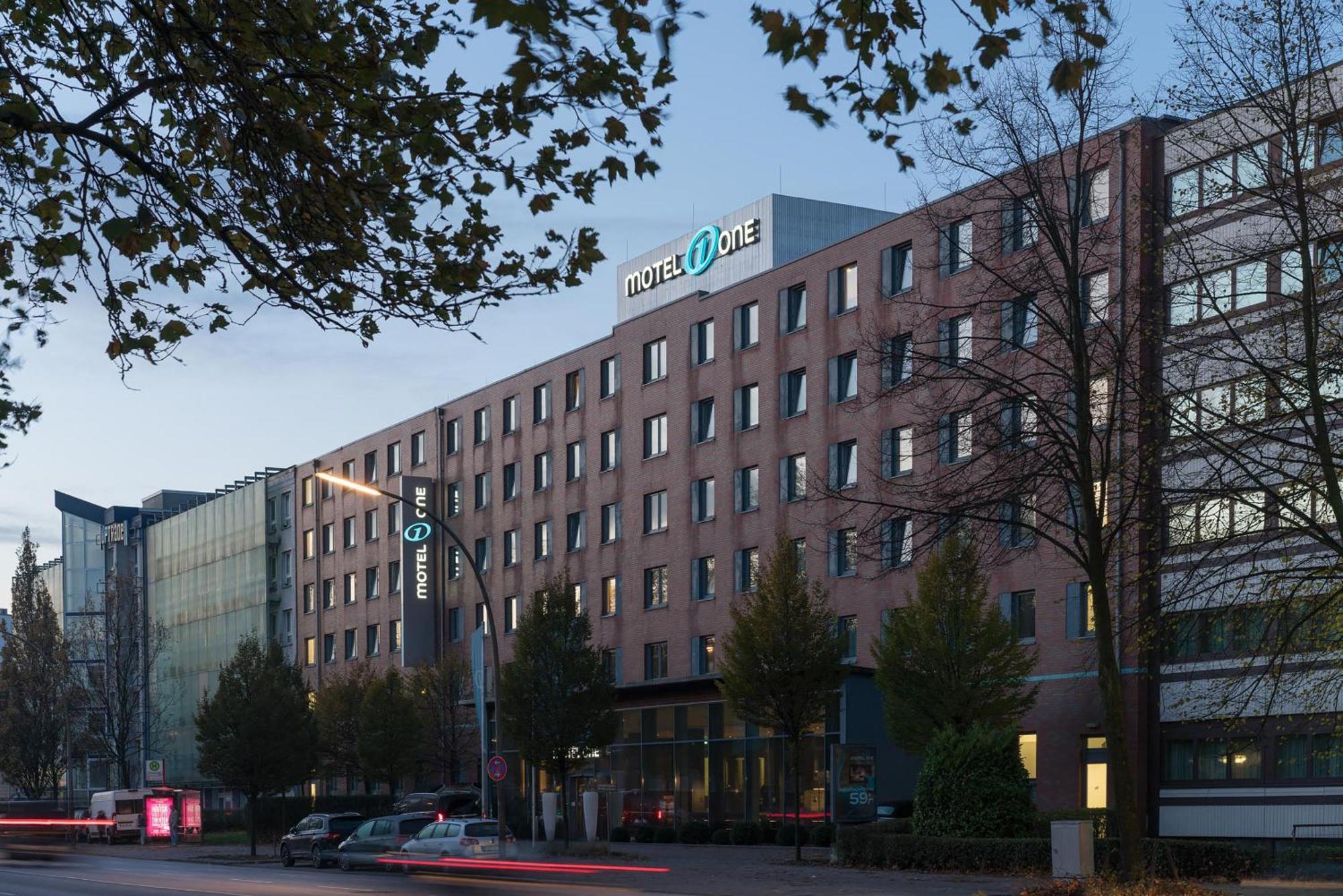 Motel One Hamburg-Altona Екстериор снимка