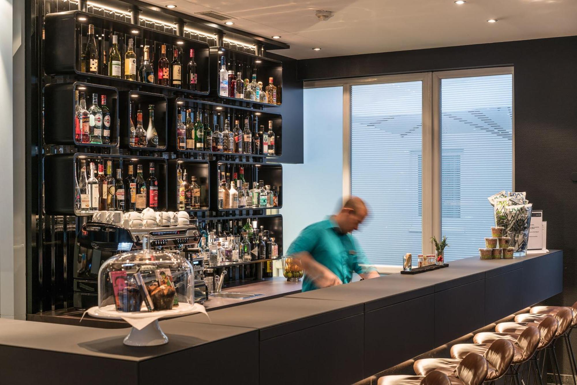 Motel One Hamburg-Altona Екстериор снимка