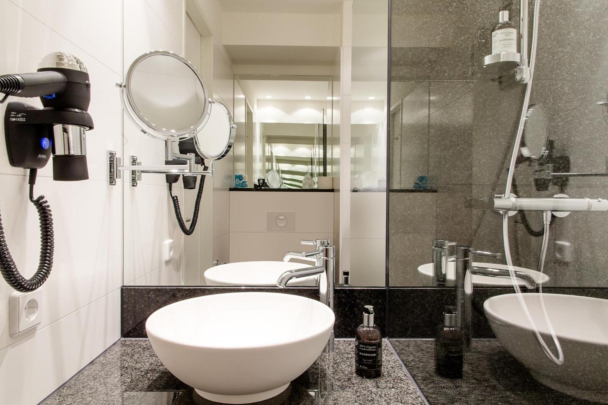 Motel One Hamburg-Altona Екстериор снимка